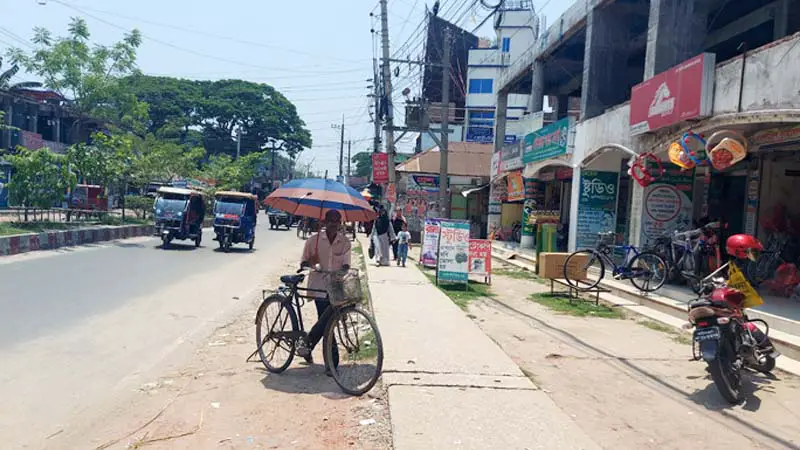 ছয় বিভাগে ঝড়ের আভাস, আট বিভাগে বইছে গরম