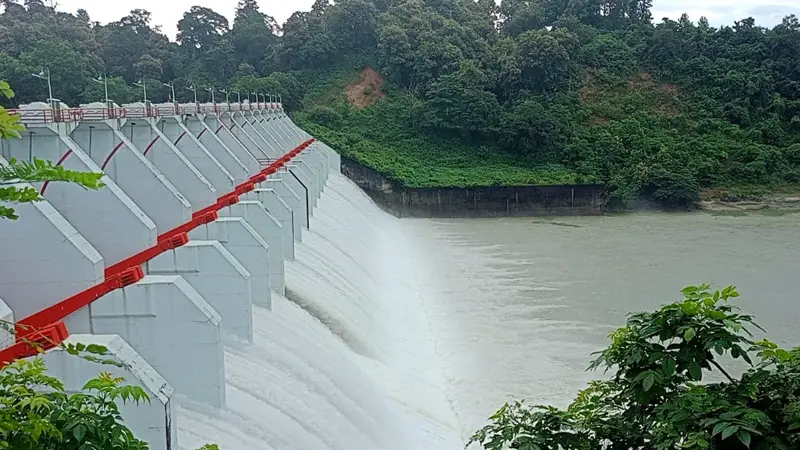 ফের খুলে দেওয়া হলো কাপ্তাই বাঁধের ৮টি জলকপাট ফের খুলে দেওয়া হলো কাপ্তাই বাঁধের ৮টি জলকপাট
