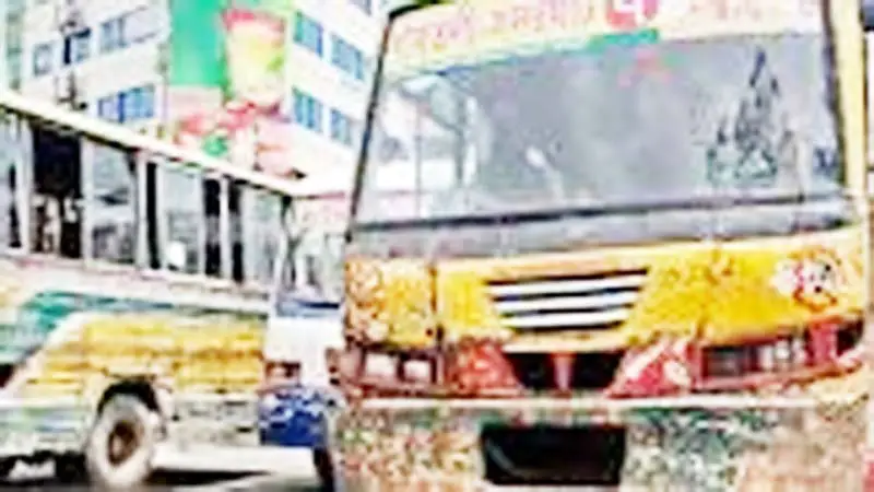 ১ জুলাই থেকে লক্কড় ঝক্কড় বাস ট্রাক নিষিদ্ধের সার্কুলার ১ জুলাই থেকে লক্কড় ঝক্কড় বাস ট্রাক নিষিদ্ধের সার্কুলার