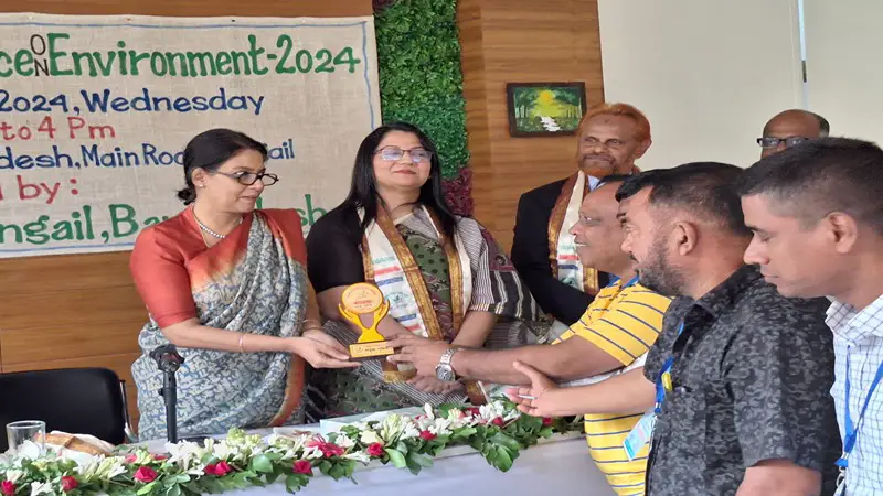 প্রাকৃতিক বনে সামাজিক বনায়ন করা যাবে না: পরিবেশ উপদেষ্টা সৈয়দা রিজওয়ান প্রাকৃতিক বনে সামাজিক বনায়ন করা যাবে না: পরিবেশ উপদেষ্টা সৈয়দা রিজওয়ান