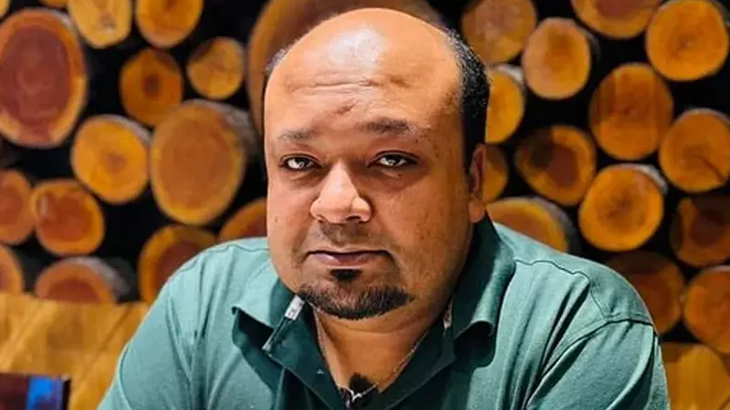 সাবেক স্বরাষ্ট্রমন্ত্রী আসাদুজ্জামানের ছেলে ৪ দিনের রিমান্ডে সাবেক স্বরাষ্ট্রমন্ত্রী আসাদুজ্জামানের ছেলে ৪ দিনের রিমান্ডে