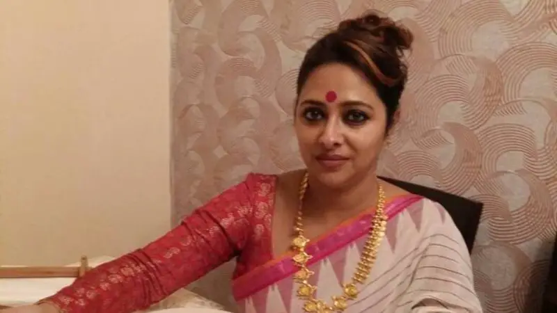 অভিনেত্রী’কে কুপ্রস্তাব, এরপর যে কাণ্ড ঘটল অভিনেত্রী’কে কুপ্রস্তাব, এরপর যে কাণ্ড ঘটল