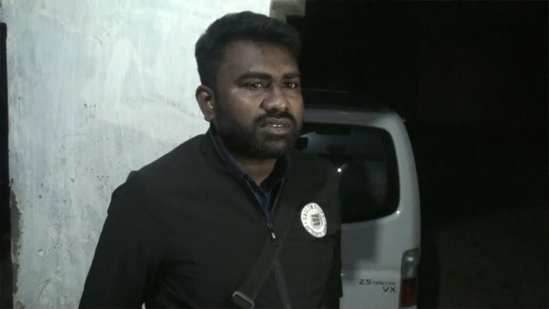 তদন্তকারি কর্মকর্তার ভিক্টিমকে নির্যাতন, পুলিশ কর্মকর্তাকে ক্লোজ তদন্তকারি কর্মকর্তার ভিক্টিমকে নির্যাতন, পুলিশ কর্মকর্তাকে ক্লোজ