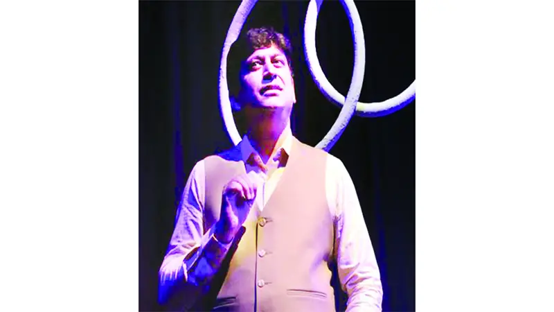 ‘বলয়’ নাটকের উদ্বোধনী মঞ্চায়ন আজ ‘বলয়’ নাটকের উদ্বোধনী মঞ্চায়ন আজ