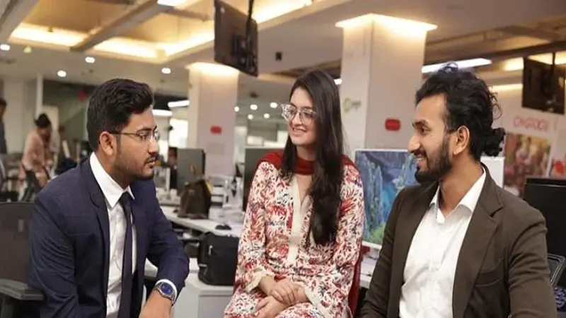 এই ৫ কথা সহকর্মীকে বললে পড়তে পারেন বিপদে এই ৫ কথা সহকর্মীকে বললে পড়তে পারেন বিপদে