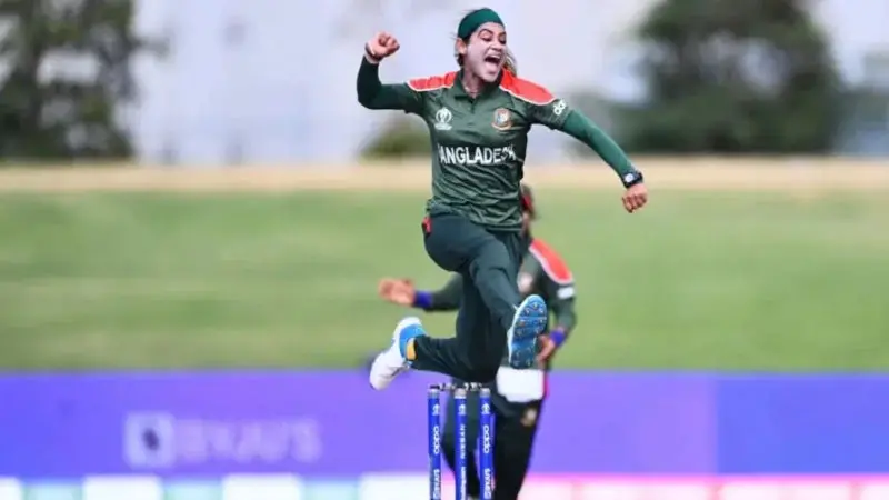 মালয়েশিয়াকে উড়িয়ে এশিয়া কাপের সেমির পথে বাংলাদেশ মালয়েশিয়াকে উড়িয়ে এশিয়া কাপের সেমির পথে বাংলাদেশ