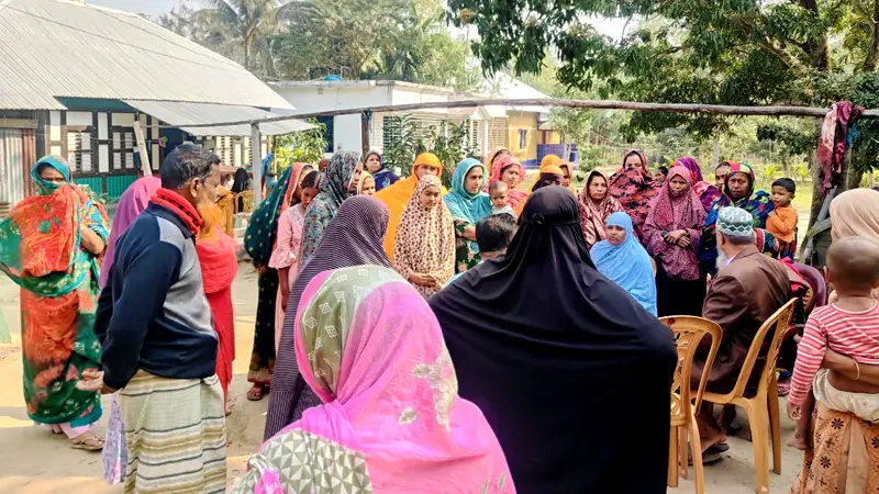 কোটালীপাড়ায় গভীর রাতে স্বামীর পুরুষাঙ্গ কেটে দিলেন স্ত্রী কোটালীপাড়ায় গভীর রাতে স্বামীর পুরুষাঙ্গ কেটে দিলেন স্ত্রী