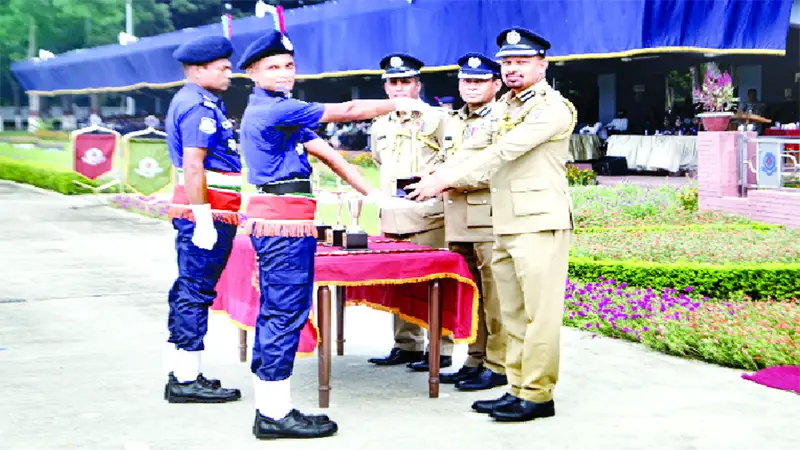 ‘মাঠ পর্যায়ে নীতি ও মৌলিক মূল্যবোধের বাস্তব প্রয়োগের আহ্বান’ ‘মাঠ পর্যায়ে নীতি ও মৌলিক মূল্যবোধের বাস্তব প্রয়োগের আহ্বান’