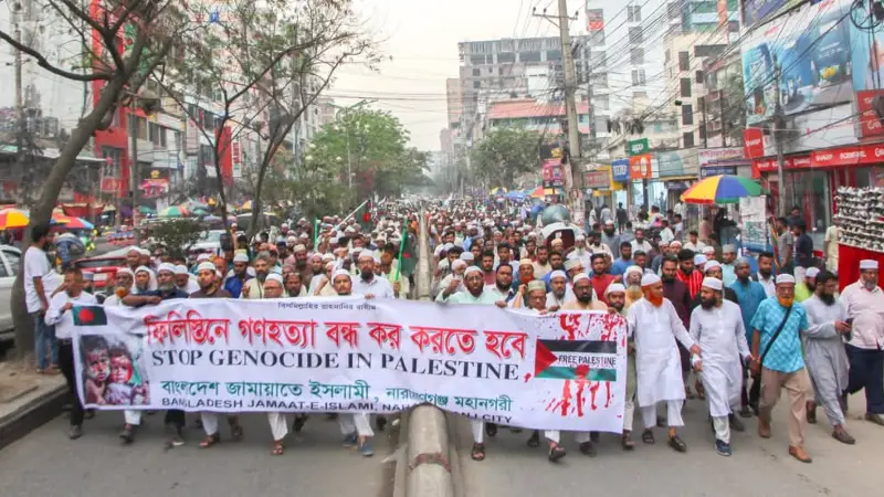 গাজায় গণহত্যার প্রতিবাদে দেশের সব মহানগরে জামায়াতের বিক্ষোভ গাজায় গণহত্যার প্রতিবাদে দেশের সব মহানগরে জামায়াতের বিক্ষোভ