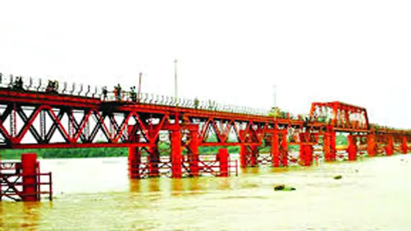 বেপরোয়া চালকরা কালুরঘাট সেতুতে নিত্য যানজট বেপরোয়া চালকরা কালুরঘাট সেতুতে নিত্য যানজট