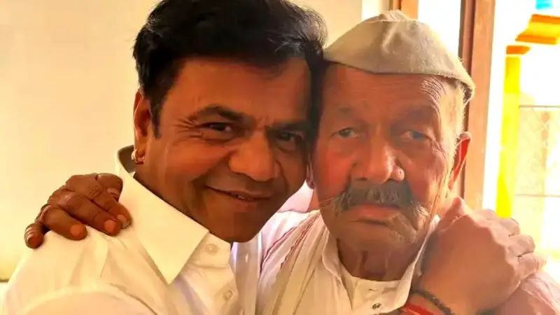 রাজপাল যাদবের আবেগময় শ্রদ্ধাঞ্জলি: “আমার জীবনের যোদ্ধা আর নেই” রাজপাল যাদবের আবেগময় শ্রদ্ধাঞ্জলি: “আমার জীবনের যোদ্ধা আর নেই”