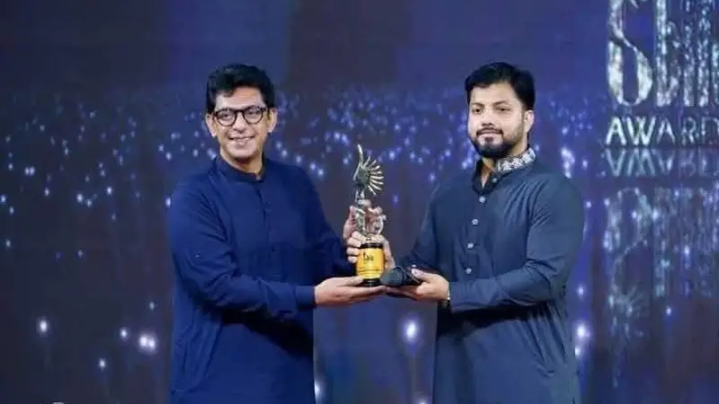 তাকে আমি চিনিতাম না, চঞ্চলের সঙ্গে ছবি নিয়ে যা বললেন ইশরাক তাকে আমি চিনিতাম না, চঞ্চলের সঙ্গে ছবি নিয়ে যা বললেন ইশরাক