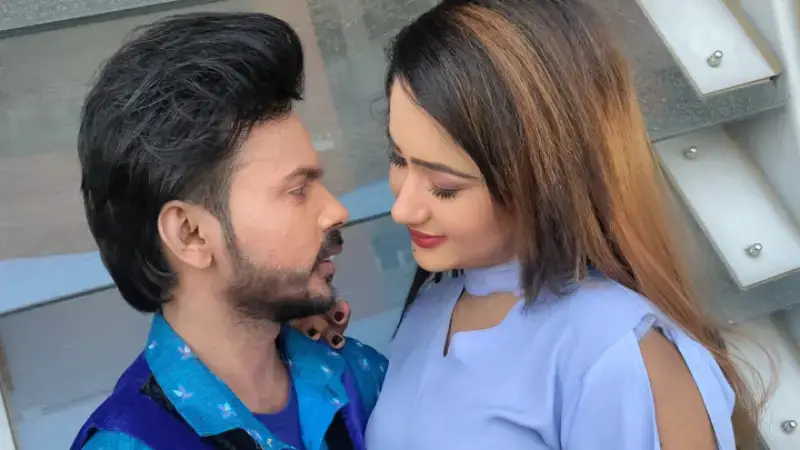 নির্বাচনে হিরো আলম আমেরিকা প্রবাসী তরুণীর কাছ থেকে আর্থিক সহায়তা নিয়েছিলেন নির্বাচনে হিরো আলম আমেরিকা প্রবাসী তরুণীর কাছ থেকে আর্থিক সহায়তা নিয়েছিলেন