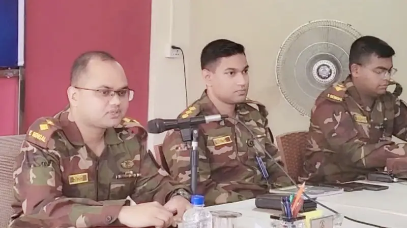 ‘পাহাড়ে সম্প্রীতি বজায় রাখতে সেনাবাহিনী বদ্ধপরিকর’ ‘পাহাড়ে সম্প্রীতি বজায় রাখতে সেনাবাহিনী বদ্ধপরিকর’