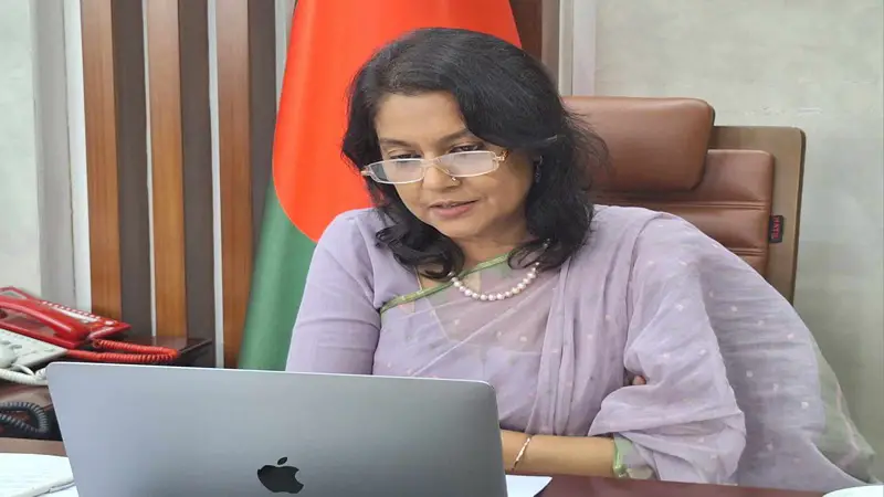 প্লাস্টিক দূষণ রোধে বৈশ্বিক প্লাস্টিক চুক্তির আহ্বান পরিবেশ উপদেষ্টার প্লাস্টিক দূষণ রোধে বৈশ্বিক প্লাস্টিক চুক্তির আহ্বান পরিবেশ উপদেষ্টার