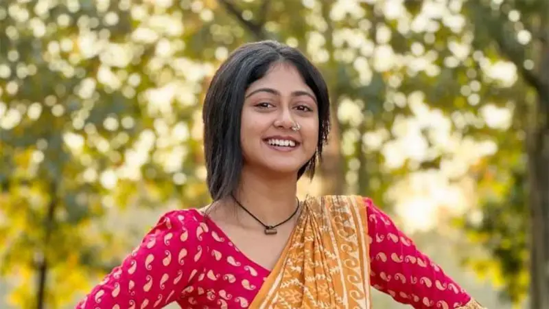 শিক্ষকের বাড়ি থেকে অভিনেত্রী সুস্মিতার মরদেহ উদ্ধার! শিক্ষকের বাড়ি থেকে অভিনেত্রী সুস্মিতার মরদেহ উদ্ধার!
