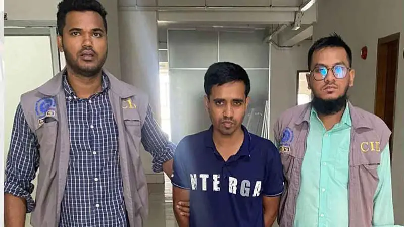 ছাত্রদের সঙ্গে বিকৃত যৌনাচার, শিক্ষক গ্রেফতার