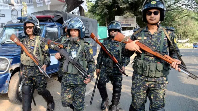উপজেলা নির্বাচন: ২ লাখ আনসার-ভিডিপি সদস্য মোতায়েন উপজেলা নির্বাচন: ২ লাখ আনসার-ভিডিপি সদস্য মোতায়েন