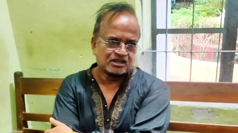 ঢাকা দক্ষিণের ওয়ার্ড কাউন্সিলর সিরাজুলকে আটক করল যৌথবাহিনী ঢাকা দক্ষিণের ওয়ার্ড কাউন্সিলর সিরাজুলকে আটক করল যৌথবাহিনী