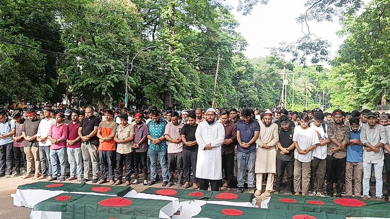 কফিন ধরে আন্দোলন চালিয়ে যাওয়ার শপথ শিক্ষার্থীদের কফিন ধরে আন্দোলন চালিয়ে যাওয়ার শপথ শিক্ষার্থীদের