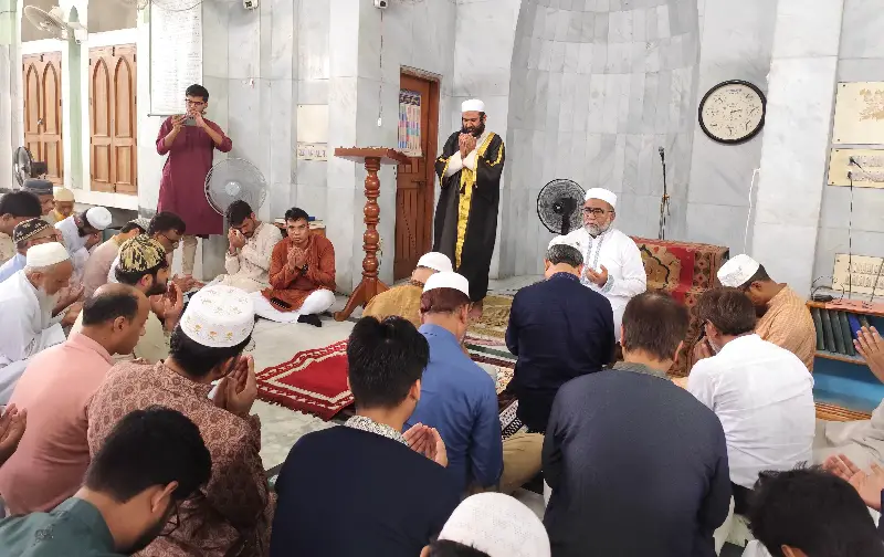 শহীদ ও আহতদের স্মরণে ইবিতে দোয়া মাহফিল শহীদ ও আহতদের স্মরণে ইবিতে দোয়া মাহফিল