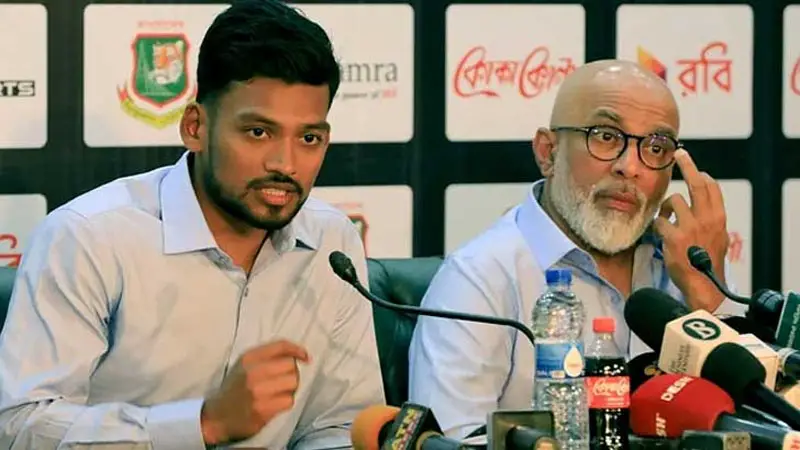 আসন্ন বিশ্বকাপে প্রত্যাশা নিয়ে যা বললেন কোচ অধিনায়ক 