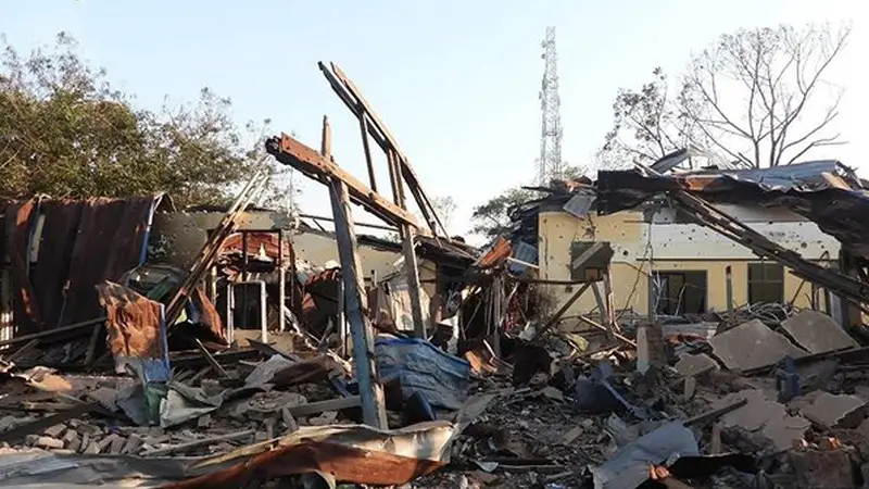 রাখাইনে দুর্ভিক্ষের কালো মেঘ রাখাইনে দুর্ভিক্ষের কালো মেঘ