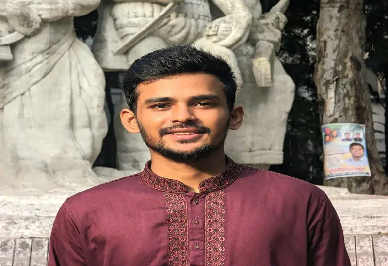 গেন্ডারিয়ায় ‘শহীদ আনাস সড়ক’-এর ভিত্তিপ্রস্তর স্থাপন করলেন উপদেষ্টা আসিফ মাহমুদ