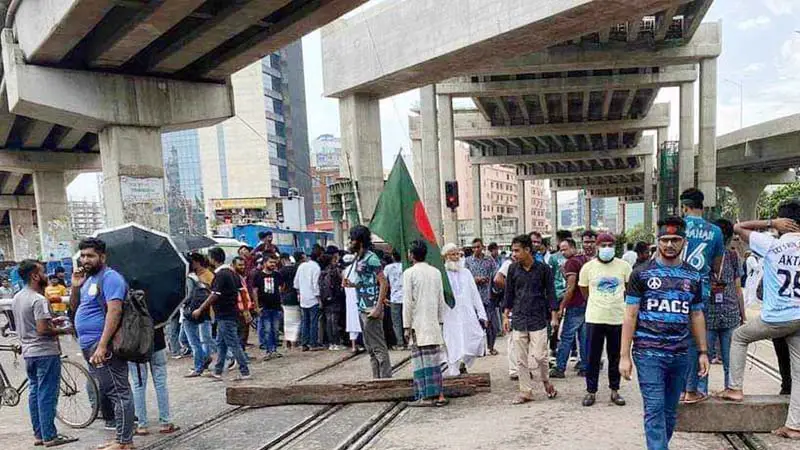 বিকেল থেকে ঢাকার সঙ্গে সারাদেশের ট্রেন চলাচল শুরু বিকেল থেকে ঢাকার সঙ্গে সারাদেশের ট্রেন চলাচল শুরু