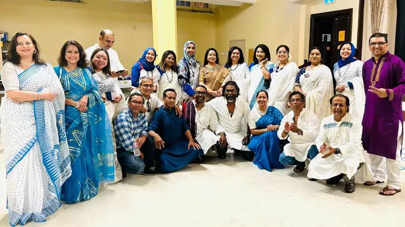 কানাডার টরন্টোতে কণ্ঠশিল্পী লিলির একক সংগীতায়োজন কানাডার টরন্টোতে কণ্ঠশিল্পী লিলির একক সংগীতায়োজন