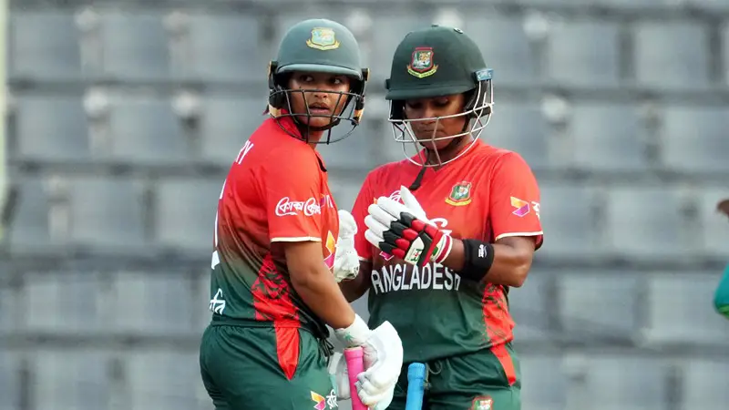 শেষের ব্যর্থতায় আইরিশ মেয়েদের কাছে হার জ্যোতিদের শেষের ব্যর্থতায় আইরিশ মেয়েদের কাছে হার জ্যোতিদের