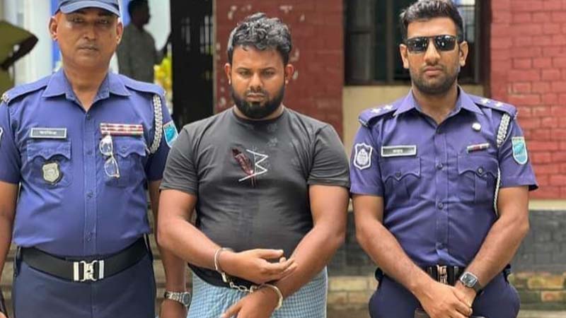 বিয়ে বাড়িতে বরযাত্রীদের মোবাইল হাতিয়ে নেয়াই তাদের পেশা বিয়ে বাড়িতে বরযাত্রীদের মোবাইল হাতিয়ে নেয়াই তাদের পেশা