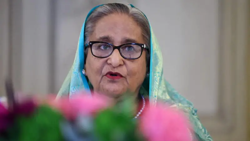 পাশে নেই কেউ, আমিরাত-সৌদিতে আশ্রয় খুঁজছেন হাসিনা পাশে নেই কেউ, আমিরাত-সৌদিতে আশ্রয় খুঁজছেন হাসিনা
