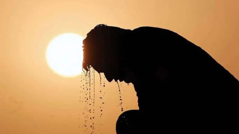 ৬২ জেলার ওপর দিয়ে বইছে তাপপ্রবাহ ৬২ জেলার ওপর দিয়ে বইছে তাপপ্রবাহ