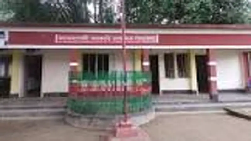 মাধবপুরে প্রাথমিক বিদ্যালয়ে নেই শৌচাগার মাধবপুরে প্রাথমিক বিদ্যালয়ে নেই শৌচাগার
