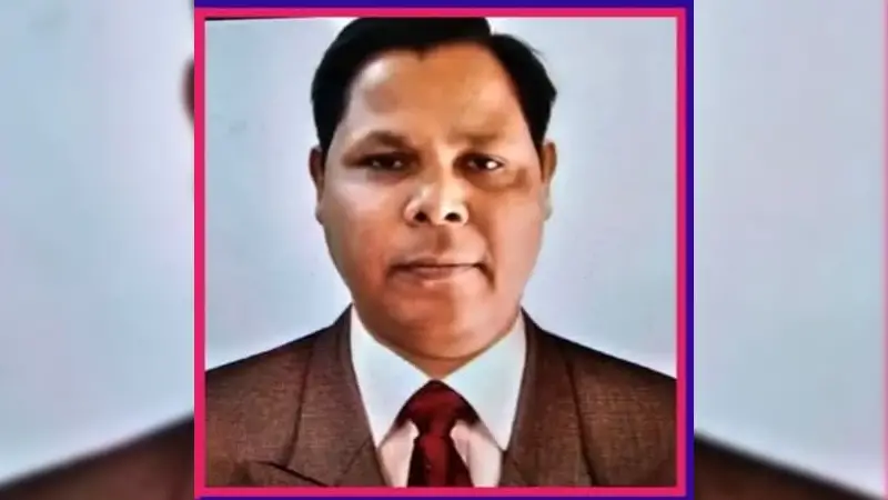 অবৈধ ঘুষ গ্রহণের সময় হাতেনাতে গ্রেফতার ১ অবৈধ ঘুষ গ্রহণের সময় হাতেনাতে গ্রেফতার ১