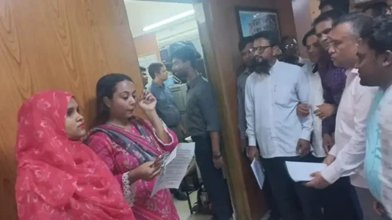 দেশের সব সরকারি কর্মচারীকে প্রস্তুতির আহ্বান দেশের সব সরকারি কর্মচারীকে প্রস্তুতির আহ্বান