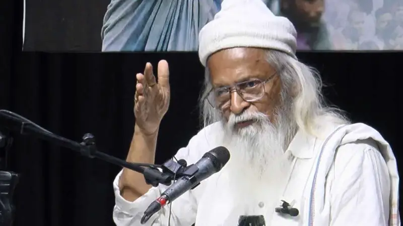 ৩২ এর পরের করণীয় বলে দিলেন ফরহাদ মজহার ৩২ এর পরের করণীয় বলে দিলেন ফরহাদ মজহার