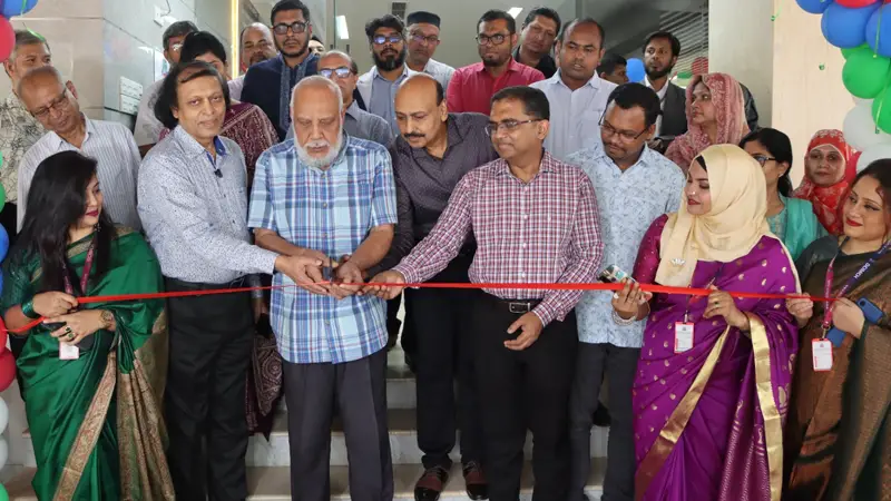 কিডনি সংযোজনসহ রোবটিক সার্জারি চালু করবে ’আকু কিডনি সংযোজনসহ রোবটিক সার্জারি চালু করবে ’আকু