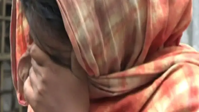 বিধবাকে অস্ত্র ঠেকিয়ে ধর্ষণ, গ্রেপ্তার ১ বিধবাকে অস্ত্র ঠেকিয়ে ধর্ষণ, গ্রেপ্তার ১