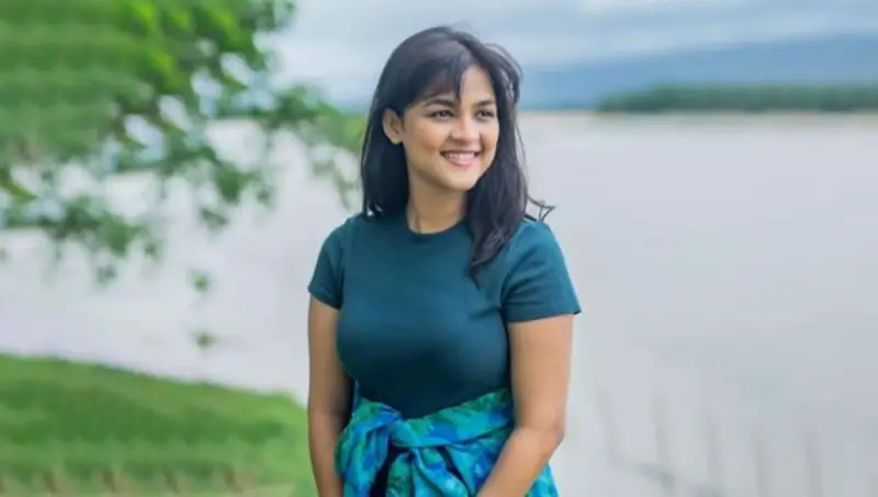 মাঝে মাঝে আমার টমবয় ক্যারেক্টারটা বের হয়ে যায়: সাদিয়া আয়মান মাঝে মাঝে আমার টমবয় ক্যারেক্টারটা বের হয়ে যায়: সাদিয়া আয়মান