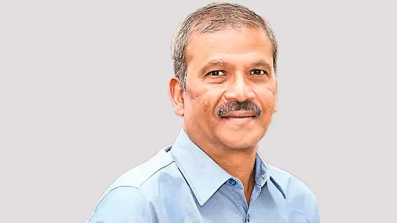 সাবেক রাষ্ট্রপতির বিদেশ যাওয়ার দায় যদি আমাকে দেয়া হয়; তাহলে দ্রব্যমূল্য যে স্থির রয়েছে এই প্রশংসাও আমাকে দিতে হবে, কিন্তু এর কোনটিই করা ঠিক নয় সাবেক রাষ্ট্রপতির বিদেশ যাওয়ার দায় যদি আমাকে দেয়া হয়; তাহলে দ্রব্যমূল্য যে স্থির রয়েছে এই প্রশংসাও আমাকে দিতে হবে, কিন্তু এর কোনটিই করা ঠিক নয়
