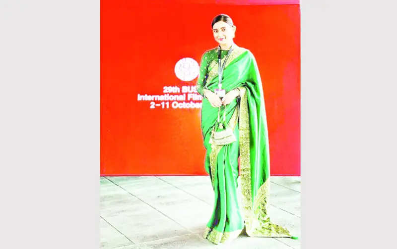 বুসানে মুগ্ধতা ছড়ালেন মেহজাবীন বুসানে মুগ্ধতা ছড়ালেন মেহজাবীন