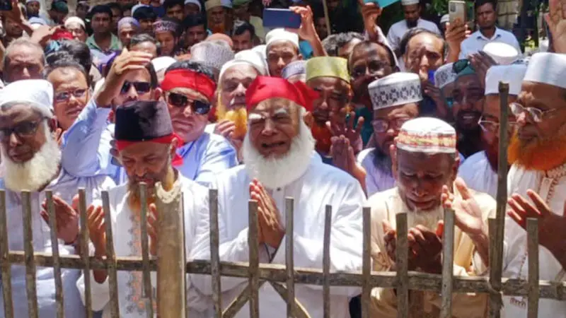 আবু সাঈদের কবর জিয়ারত করলেন জামায়াত আমির আবু সাঈদের কবর জিয়ারত করলেন জামায়াত আমির