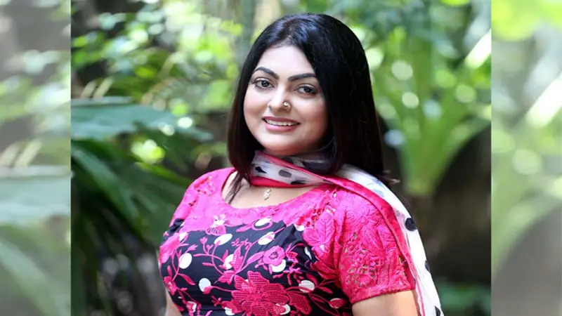 ৬৪ জেলায় নিপুণের নামে মামলা?
