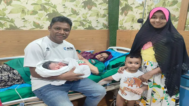 আবারও সন্তানের জনক-জনকী হলেন এনালিনা আবারও সন্তানের জনক-জনকী হলেন এনালিনা