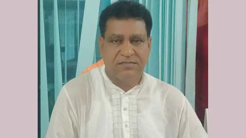 অবশেষে নওগাঁর মাফিয়া উপজেলা চেয়ারম্যান তোফা গ্রেপ্তার অবশেষে নওগাঁর মাফিয়া উপজেলা চেয়ারম্যান তোফা গ্রেপ্তার