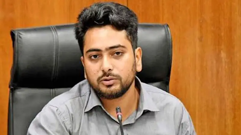 গণমাধ্যম সংস্কার কমিশন ঘোষণা : নাহিদ ইসলাম গণমাধ্যম সংস্কার কমিশন ঘোষণা : নাহিদ ইসলাম