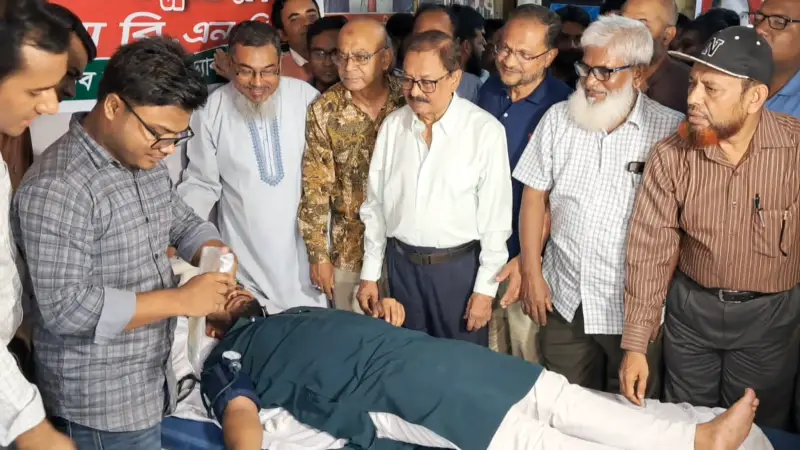 জুলাই-আগস্ট গণ-অভ্যুত্থান স্মরণে ভোলায় বিএনপির রক্তদান ও ব্লাড গ্রুপিং কর্মসূচি