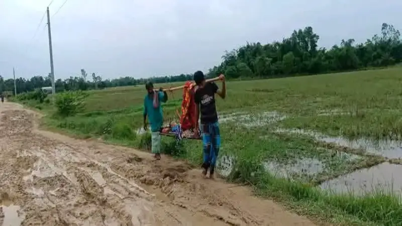 বৃষ্টি এলেই অচল জনজীবন, প্রতিশ্রুতি থাকে কেবল কথায় বৃষ্টি এলেই অচল জনজীবন, প্রতিশ্রুতি থাকে কেবল কথায়